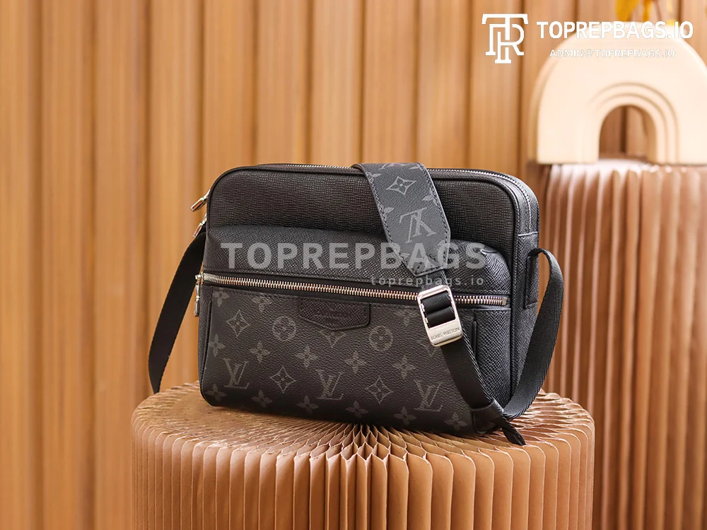a1626423773545_5023 Louis Vuitton Outdoor Messenger in Black