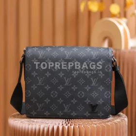 a1627890194564_7023 Louis Vuitton District PM Messenger in Black