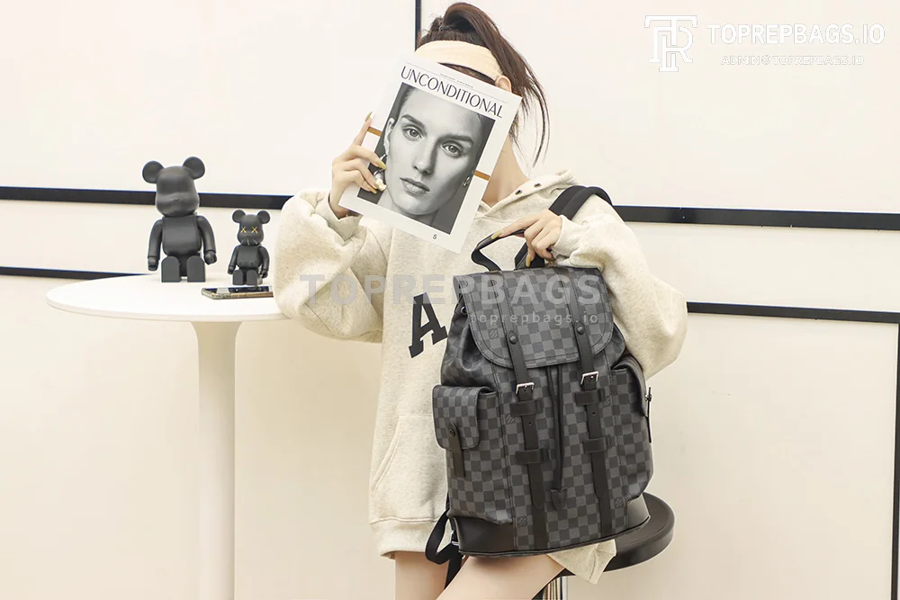 a1636186319043_6000 Louis Vuitton Christopher in Black