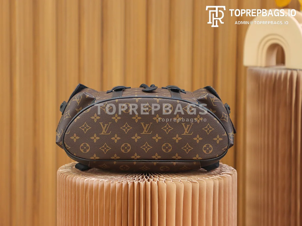 a1636186500071_8843 Louis Vuitton Christopher in Brown