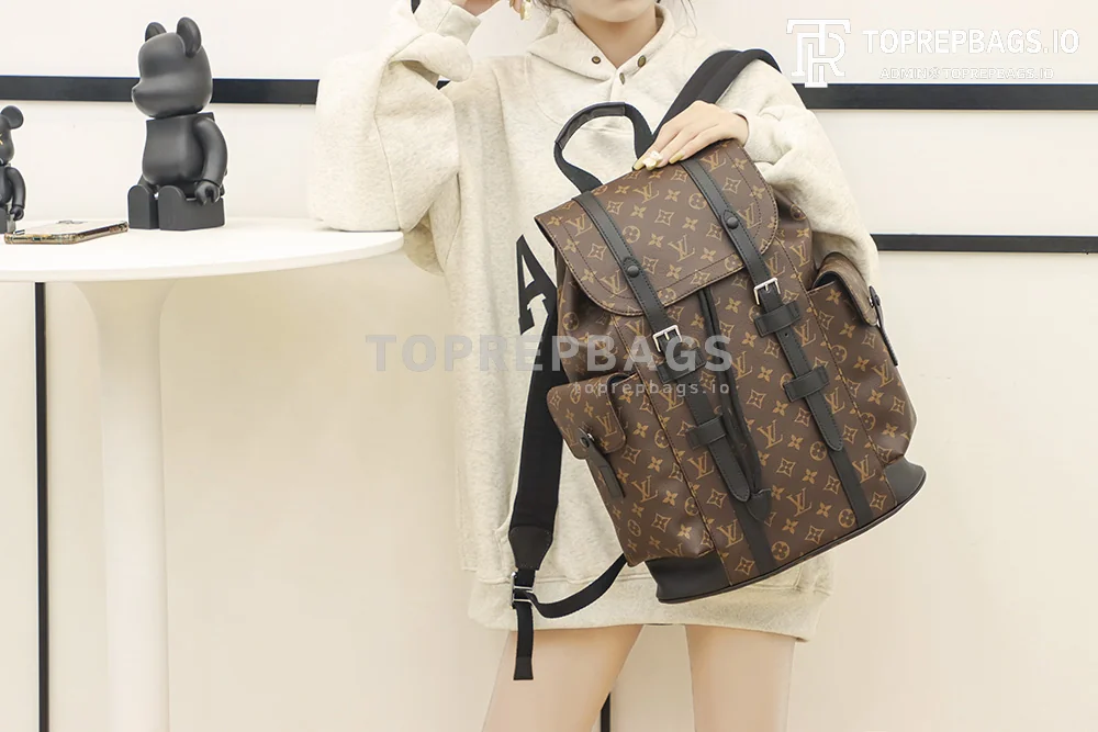 a1636186678054_5870 Louis Vuitton Christopher in Brown