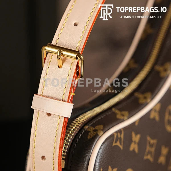 a1718703583290_5063 Louis Vuitton Croissant in Brown