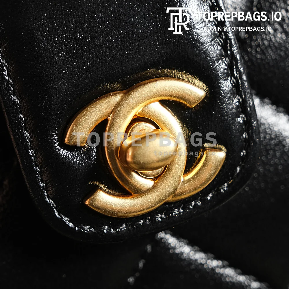 a1720437184575_7212 Chanel Toolbox in Black