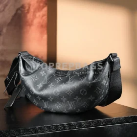 Louis Vuitton Hamac Small in Black