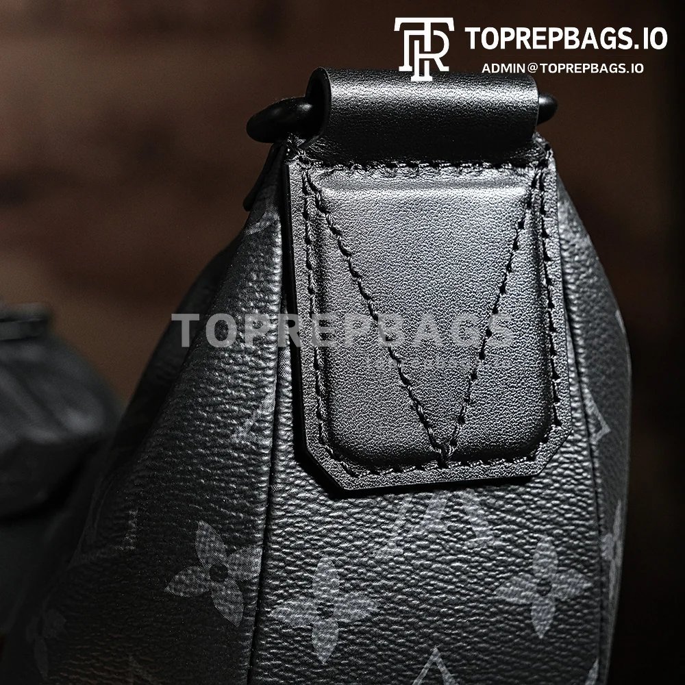 a1720941828579_7457 Louis Vuitton Hamac Small in Black