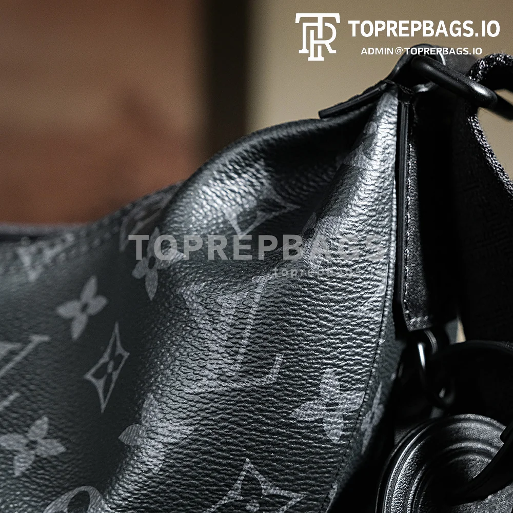 a1720941828580_5780 Louis Vuitton Hamac Small in Black