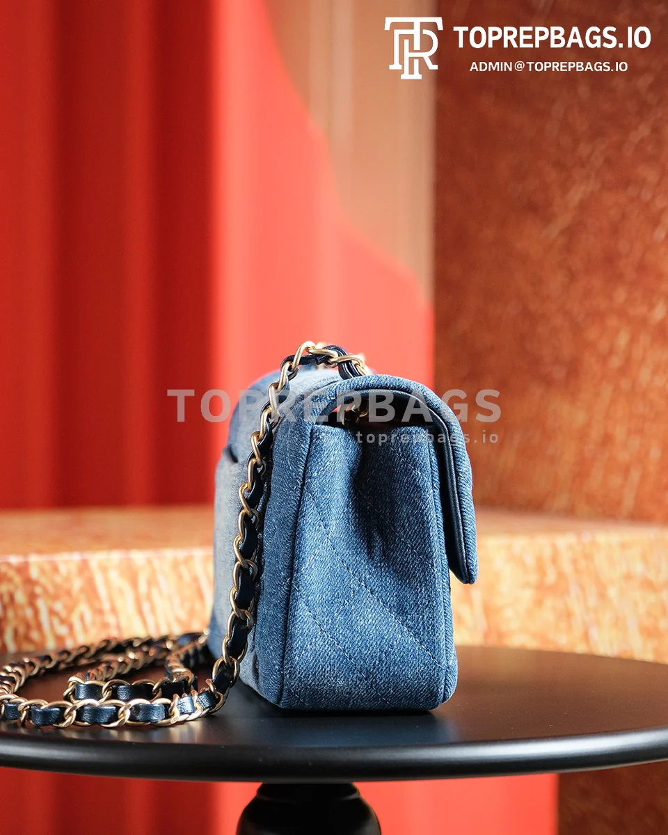 a1721824819081_2883 Chanel Classic Flap Mini in Blue