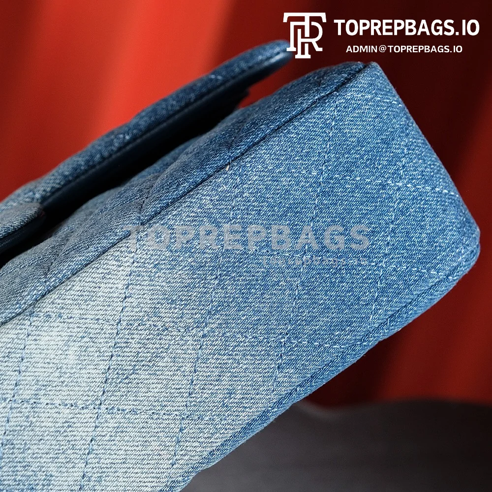 a1721825861786_7270 Chanel Classic Flap Medium in Blue