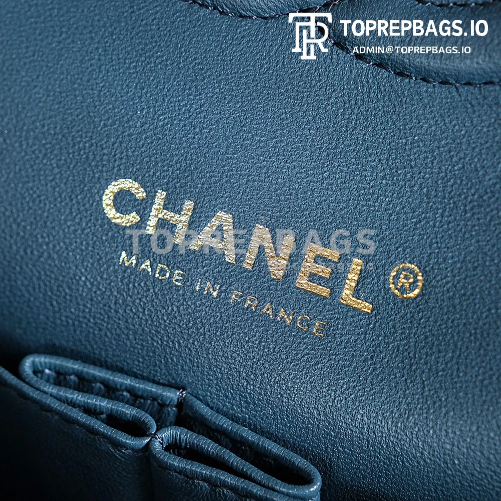 a1721825861816_6502 Chanel Classic Flap Medium in Blue