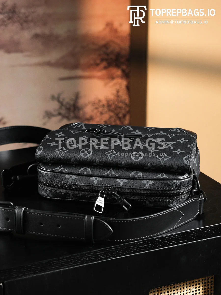 a1722427817222_2412 Louis Vuitton Steamer Messenger in Black