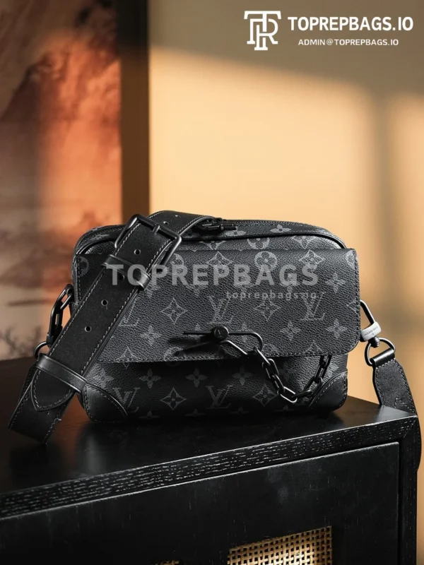a1722427821449_0814 Louis Vuitton Steamer Messenger in Black