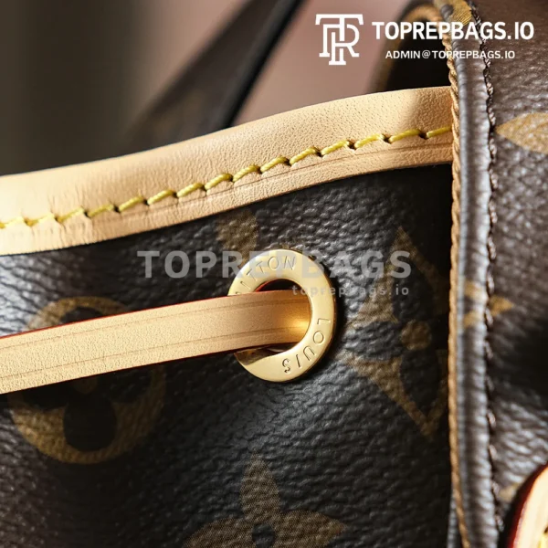 a1722602792474_4661 Louis Vuitton Montsouris in Brown