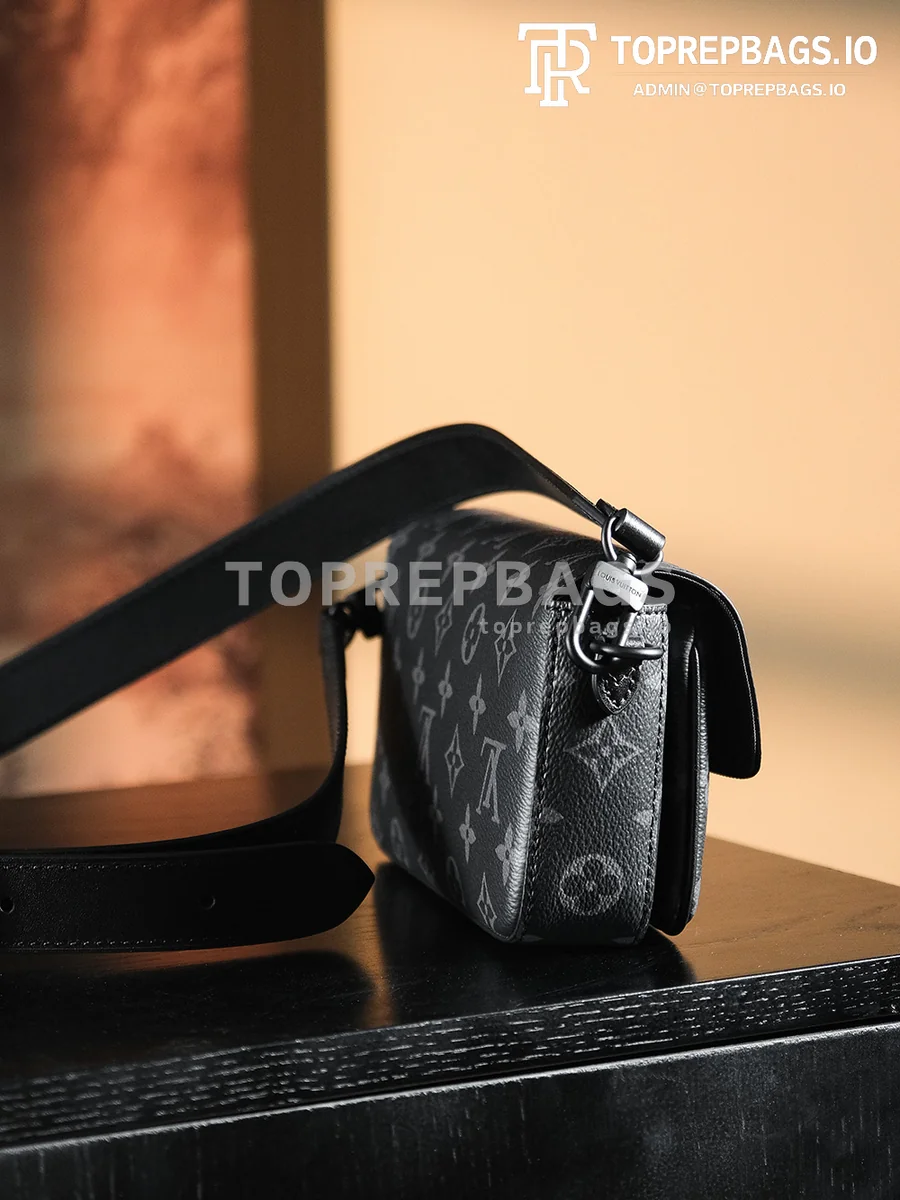 a1724514839978_3544 Louis Vuitton Montsouris Messenger in Black
