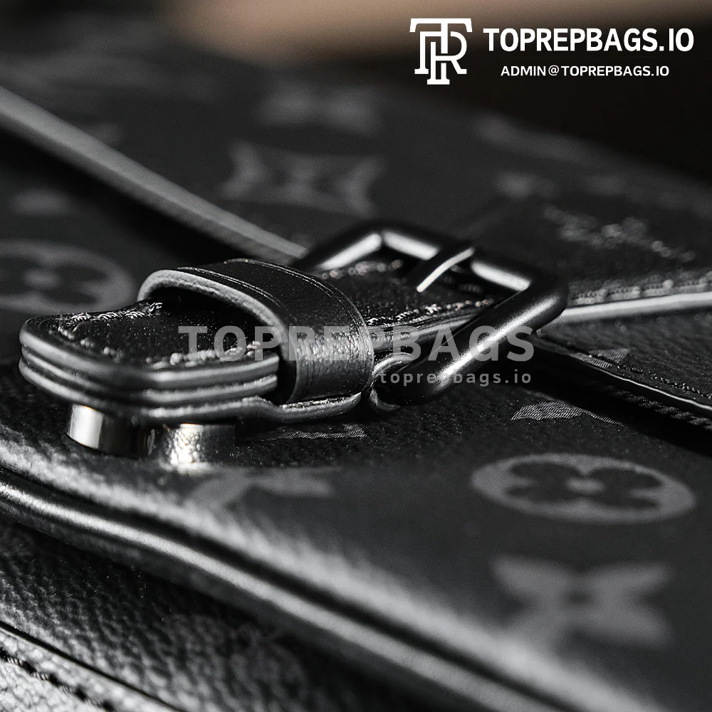a1724514906288_0524 Louis Vuitton Montsouris Messenger in Black