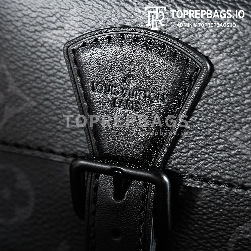 a1724514906299_1818 Louis Vuitton Montsouris Messenger in Black
