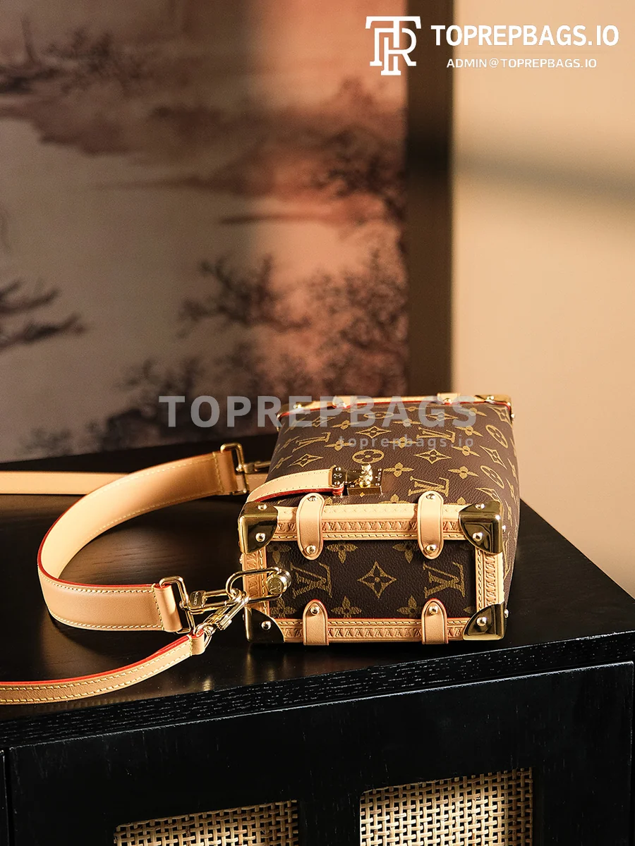 a1725366001322_4108 Louis Vuitton Side Trunk Medium in Brown