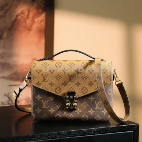 Louis Vuitton Pochette Metis Messenger in Brown