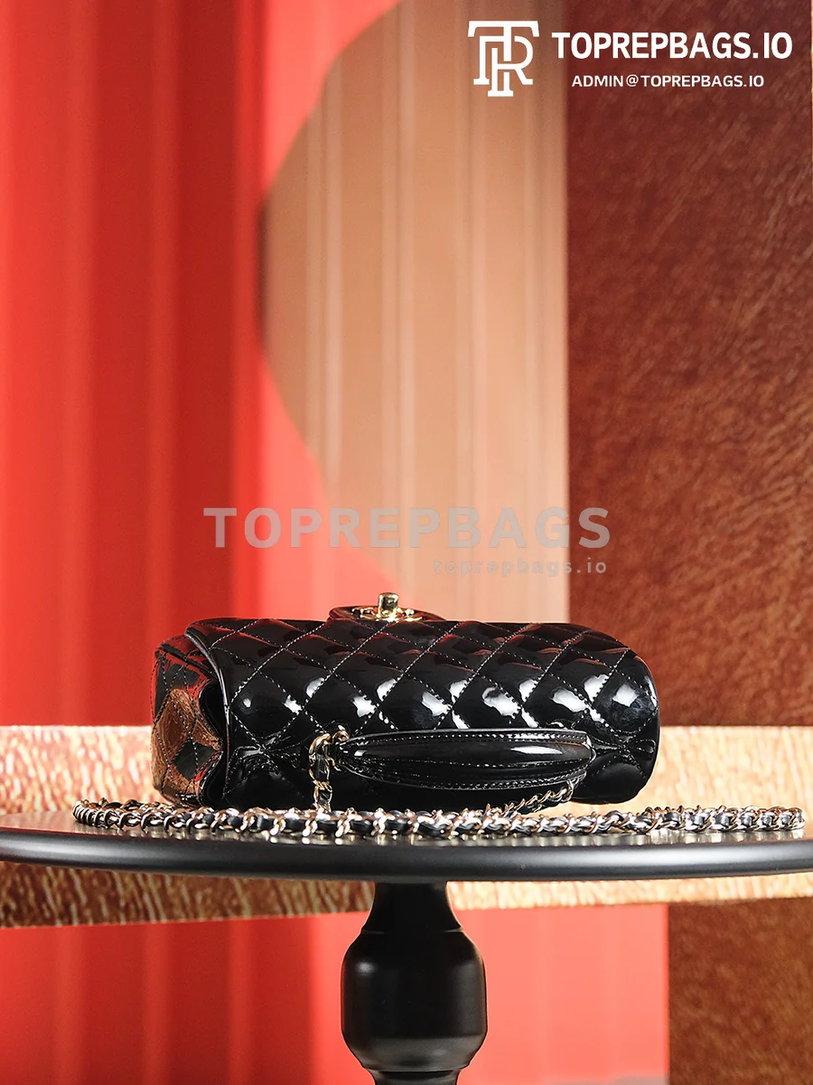a1729498226622_7002 Chanel Classic Flap Mini in Black
