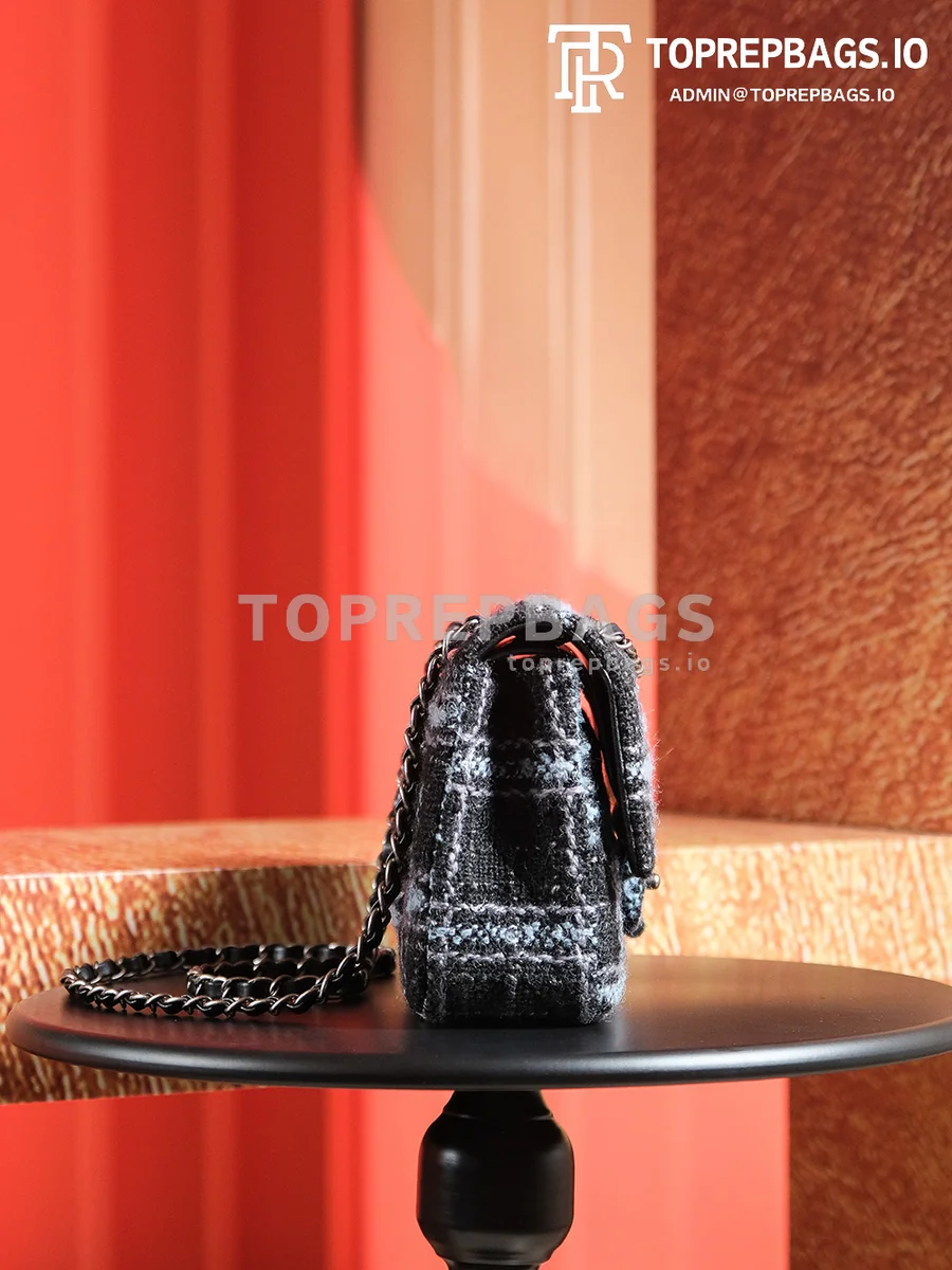 a1730878148672_2858 Chanel Classic Flap Medium in Black