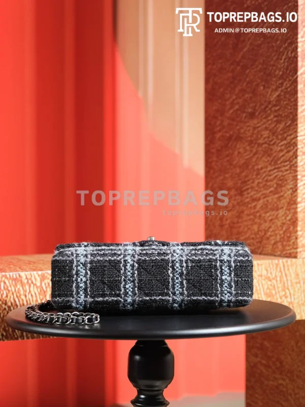 a1730878149382_2722 Chanel Classic Flap Medium in Black