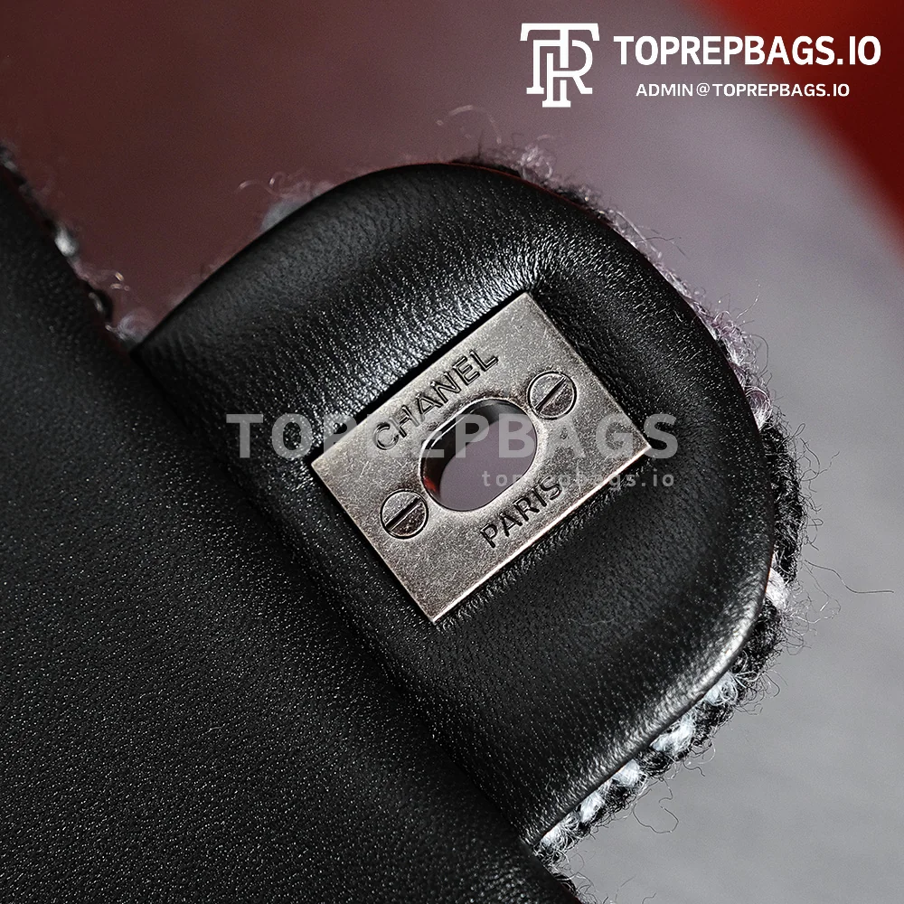 a1730878218347_4208 Chanel Classic Flap Medium in Black