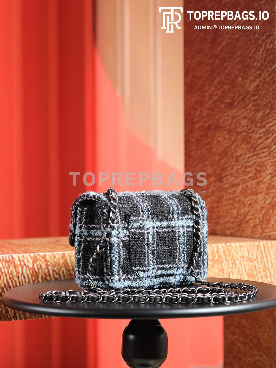a1730879572816_3731 Chanel Classic Flap Mini in Black