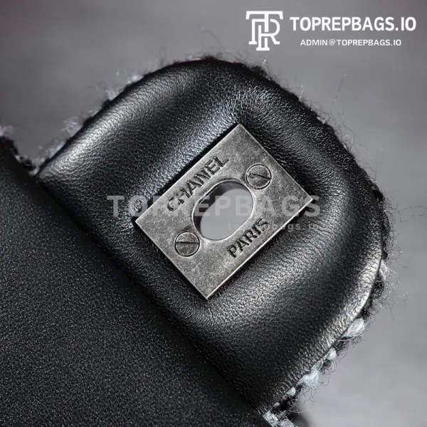 a1730879654730_0808 Chanel Classic Flap Mini in Black