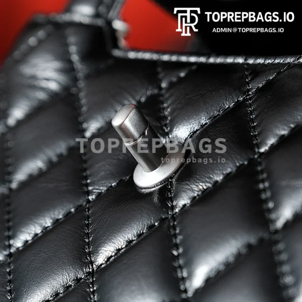 a1731924880080_1787 Chanel Kelly 25C in Black
