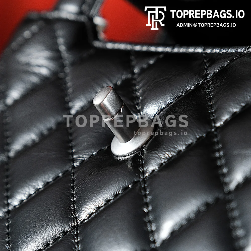 a1731924880080_1787 Chanel Kelly 25C in Black