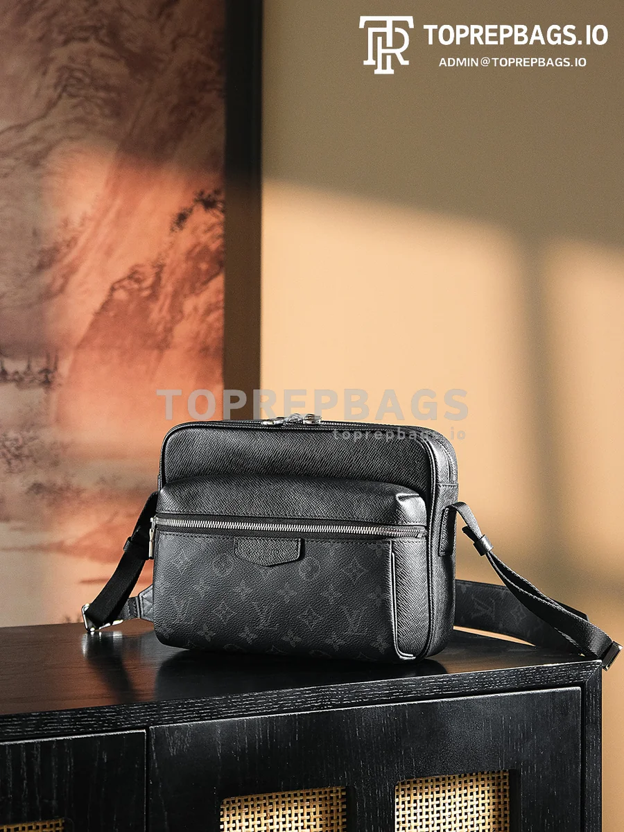 a1733837629512_5305 Louis Vuitton Outdoor Messenger in Black