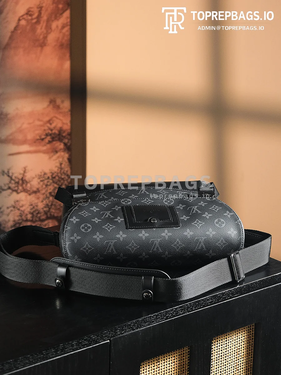 a1734520941846_8366 Louis Vuitton Voyager Messenger in Black