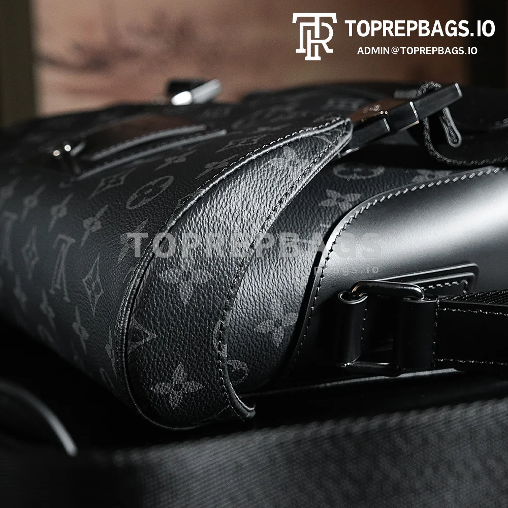 a1734520994974_6026 Louis Vuitton Voyager Messenger in Black