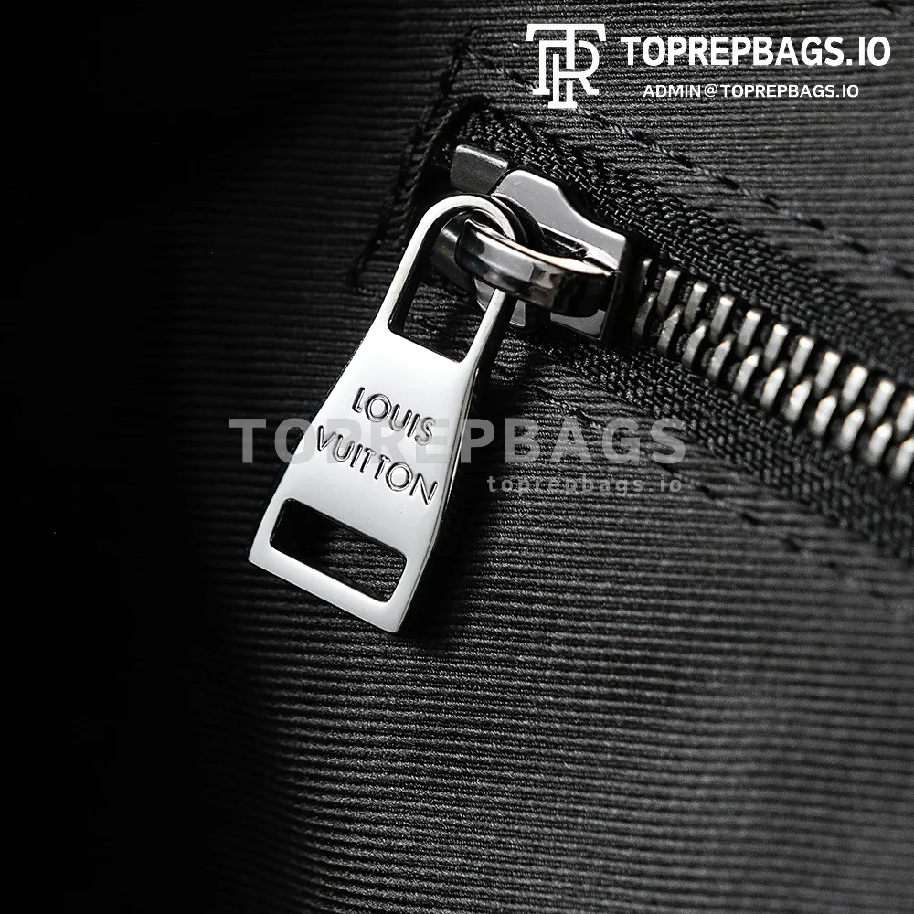 a1734520994983_2167 Louis Vuitton Voyager Messenger in Black