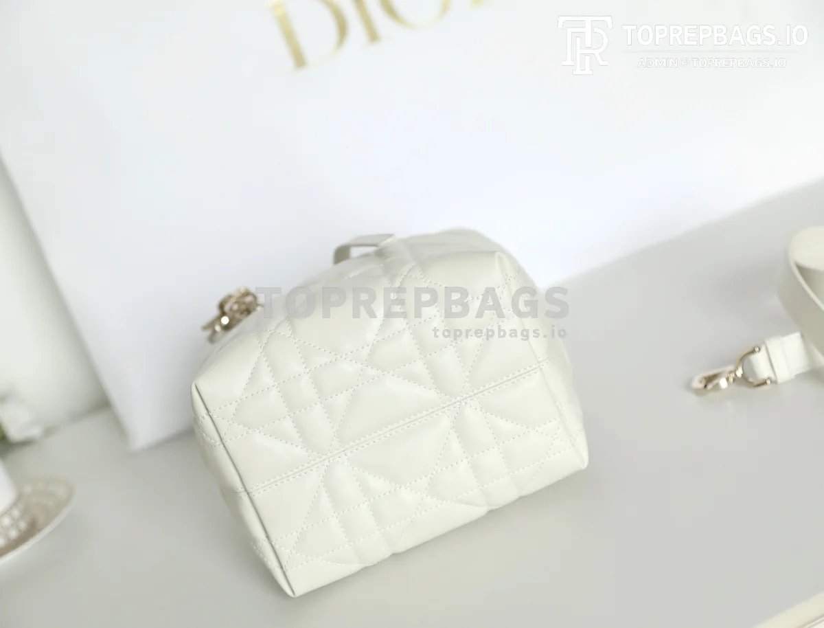 cmp_i1747110877678_9224_0_5 Dior Toujours in White