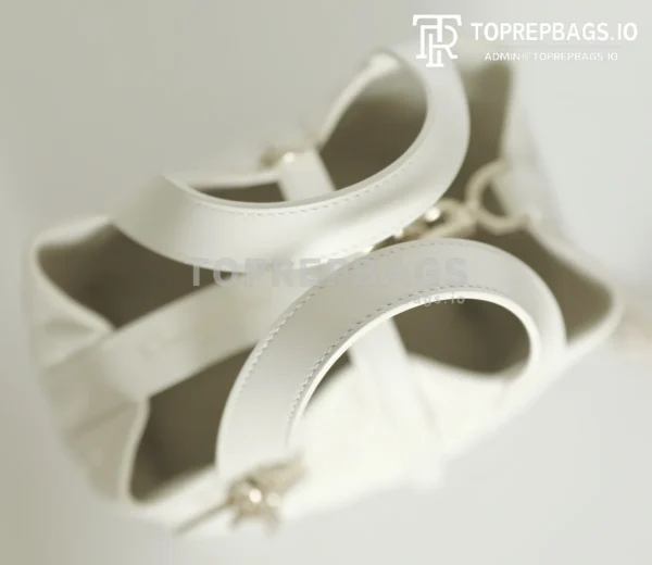 cmp_i1747110877679_23_0_6 Dior Toujours in White