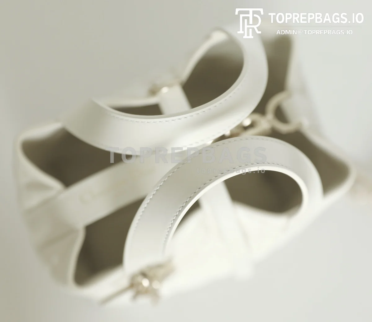 cmp_i1747110877679_23_0_6 Dior Toujours in White