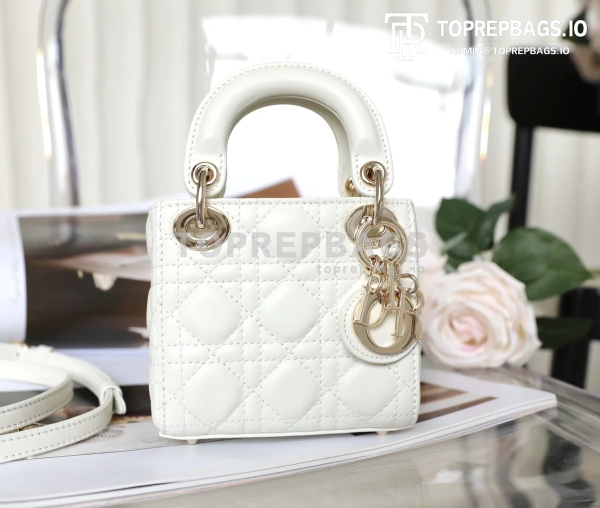 cmp_i1747194835117_6087_0_1 Dior Lady Dior in White