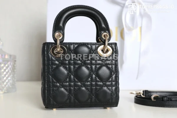 cmp_i1747194898665_2747_0_6 Dior Lady Dior in Black