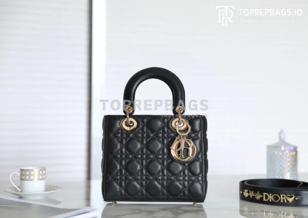 cmp_i1747196306151_1711_0_0 Dior Lady Dior in Black