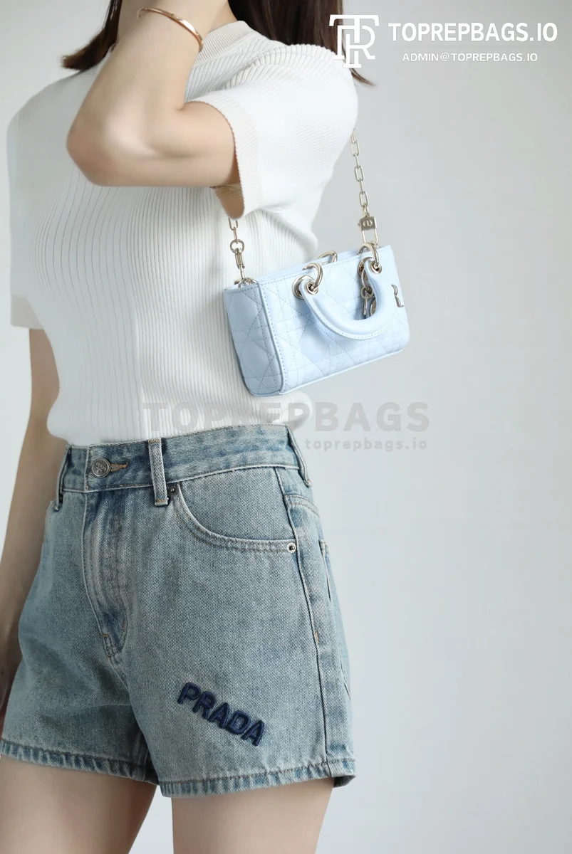 cmp_i1747369307695_7657_0_4 Dior D-Joy in Blue
