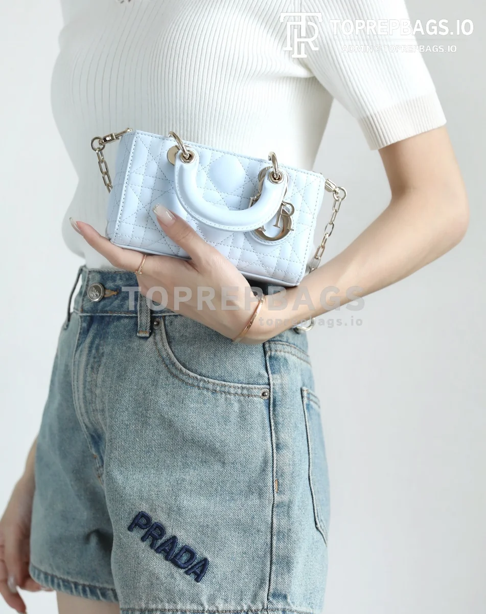 cmp_i1747369338278_4733_0_8 Dior D-Joy in Blue