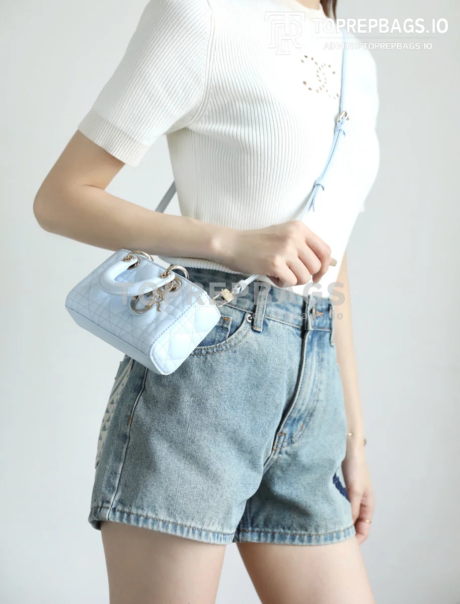 cmp_i1747369347365_5176_0_0 Dior D-Joy in Blue