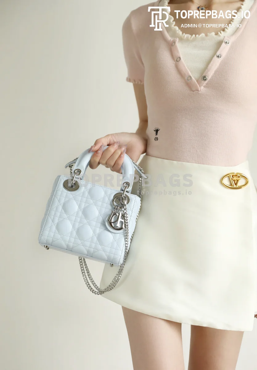 cmp_i1749714196157_5538_0_10 Dior Lady Dior in Blue