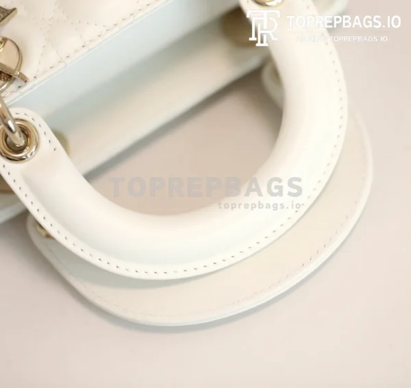 cmp_i1754377195469_4933_0_7 Dior Lady Dior in White