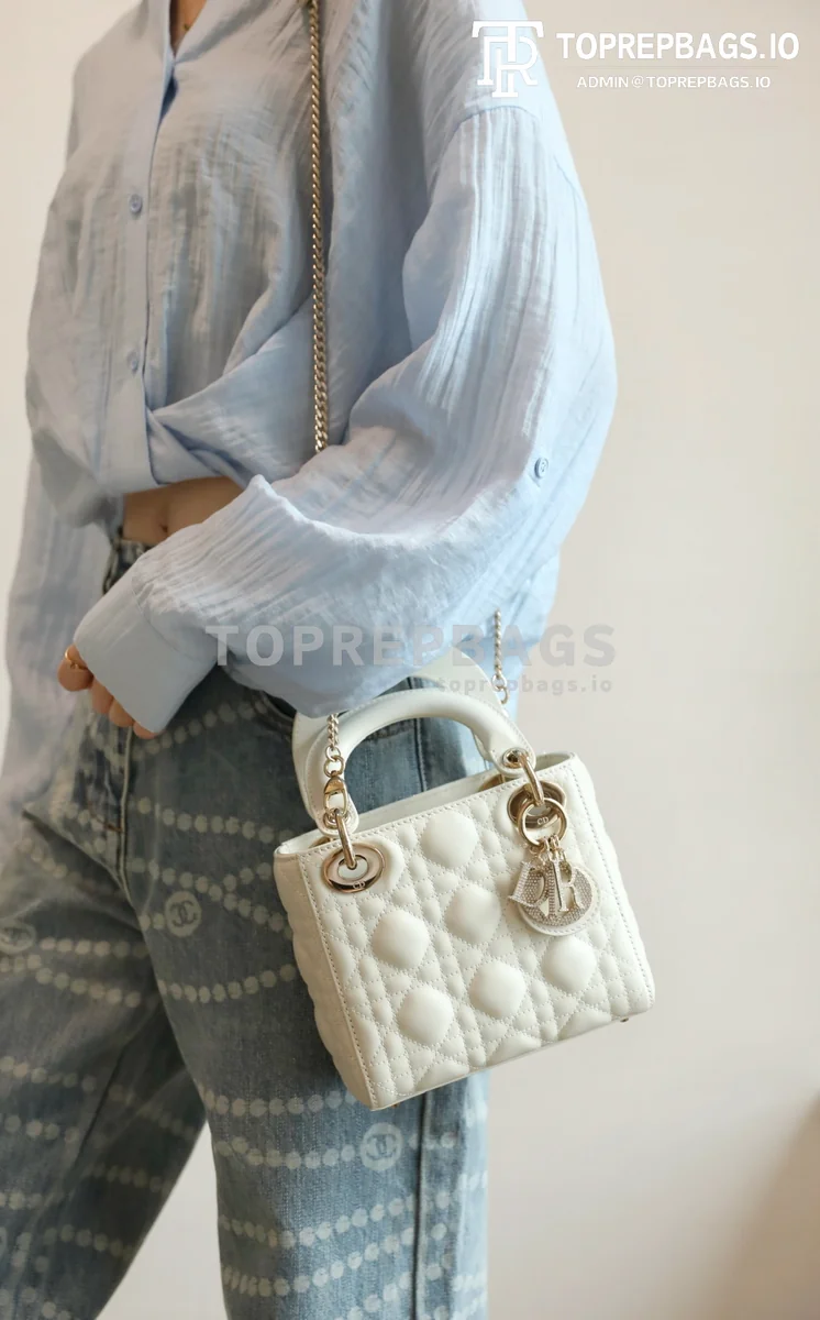 cmp_i1754377331959_3521_0_3 Dior Lady Dior in White
