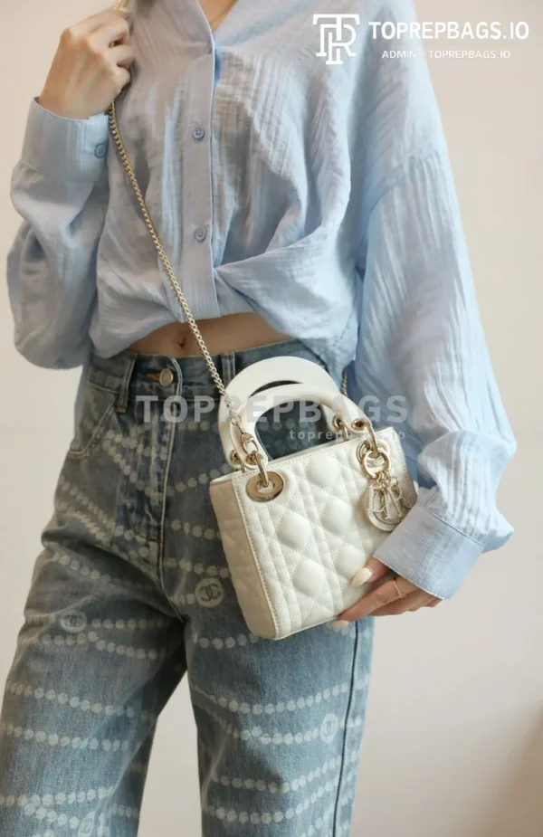 cmp_i1754377331960_4565_0_1 Dior Lady Dior in White