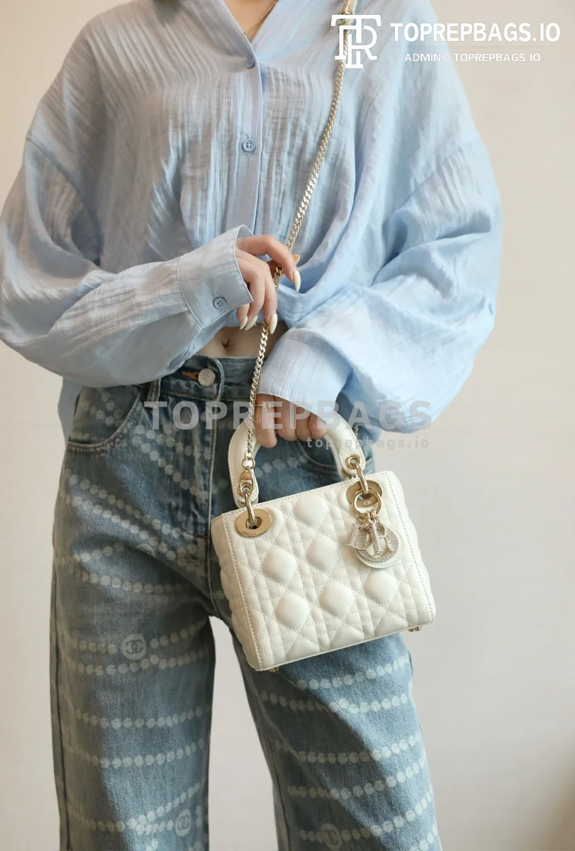 cmp_i1754377334095_7440_0_2 Dior Lady Dior in White