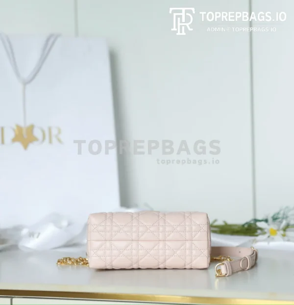 cmp_i1762416897392_9522_0_6 Dior Jolie Top Handle in Pink