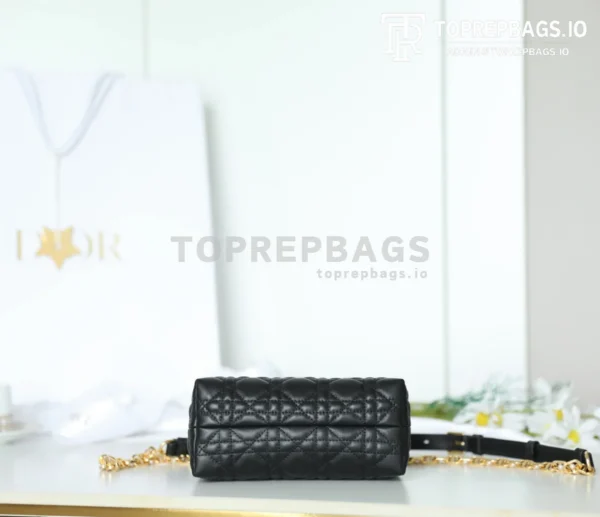 cmp_i1762418385735_3070_0_6 Dior Jolie Top Handle in Black