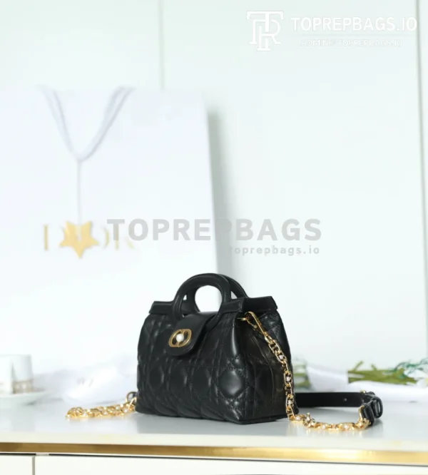 cmp_i1762418388571_1237_0_4 Dior Jolie Top Handle in Black
